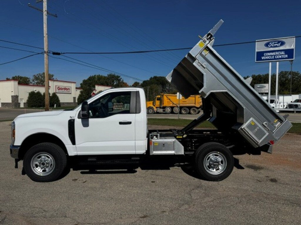 New 2027 Ford Super Duty F350 TRUCK