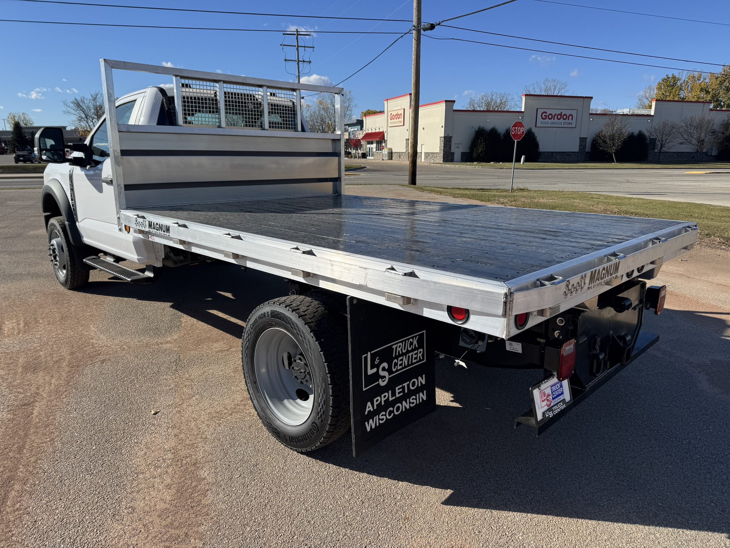 2026 Ford F-450 Super Duty Chassis Cab XL - Photo 2