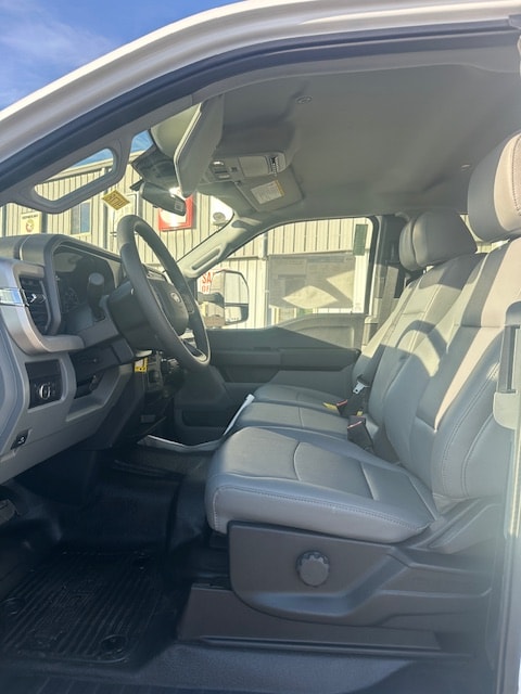 2026 Ford F-550 Super Duty Chassis Cab XL - Photo 11
