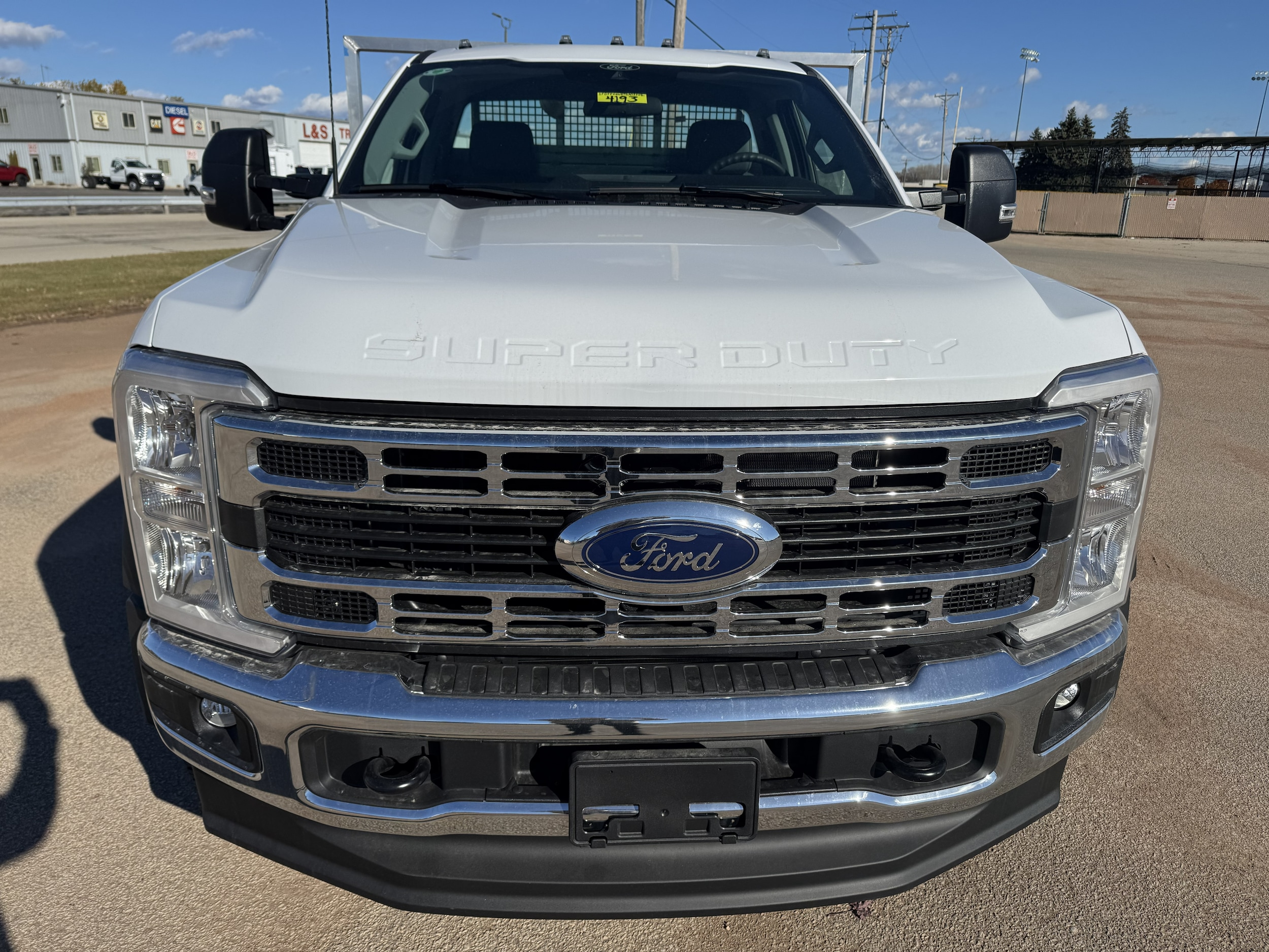 2026 Ford F-450 Super Duty Chassis Cab XL - Photo 4