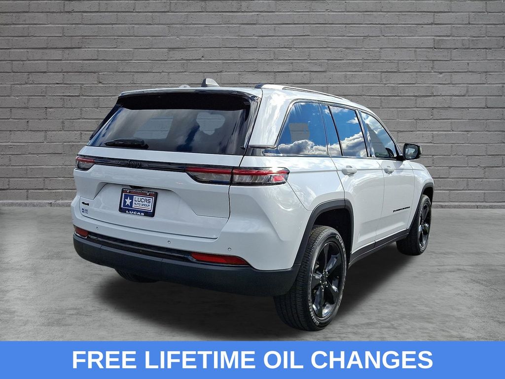 2023 Jeep Grand Cherokee Altitude - Photo 11