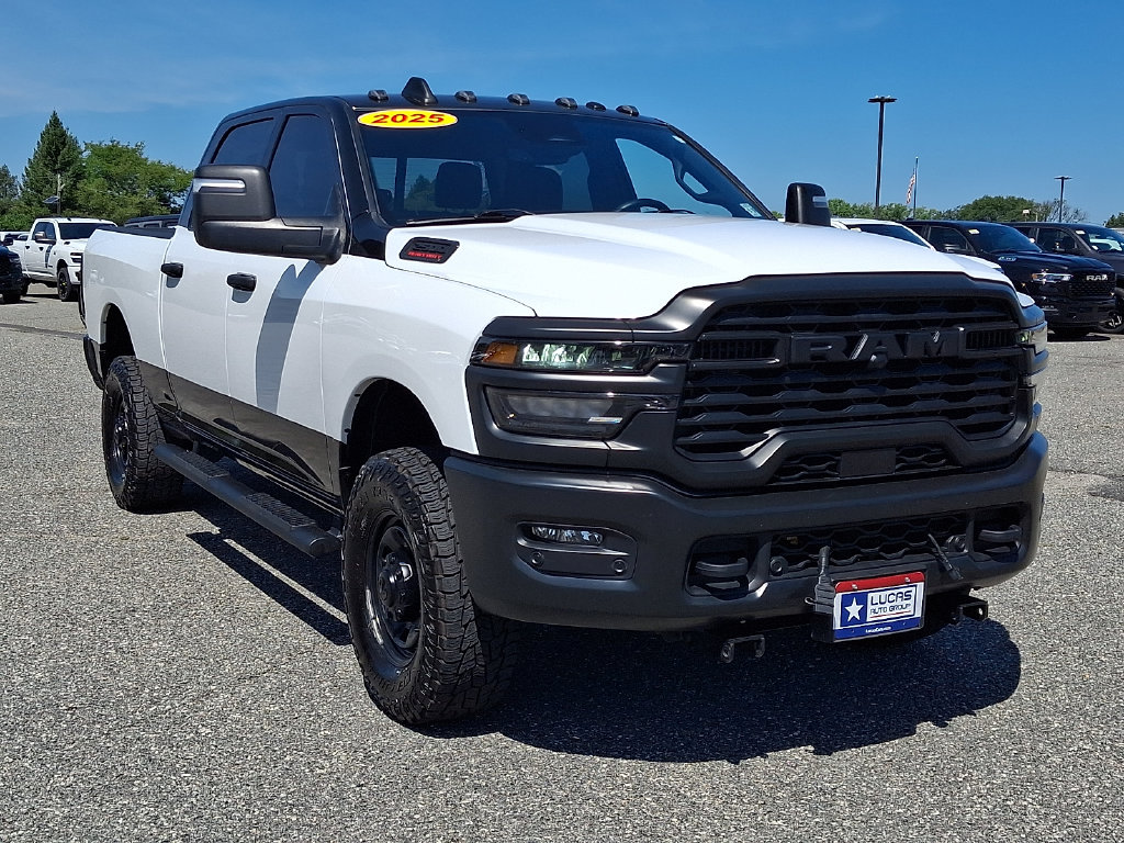 3C6UR5CJ6SG516572