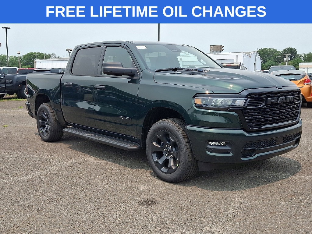 New 2026 Ram 1500 EXPRESS CREW CAB 4X4 5'7 BOX Pickup