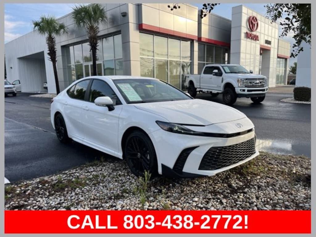 Used 2026 Toyota Camry SE Sedan
