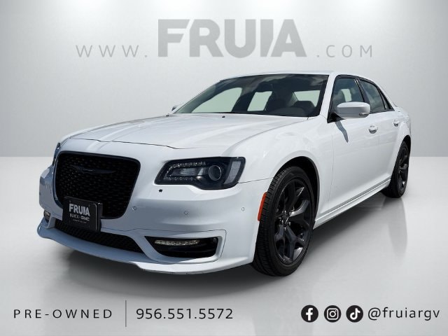 2022 Chrysler 300 Touring L