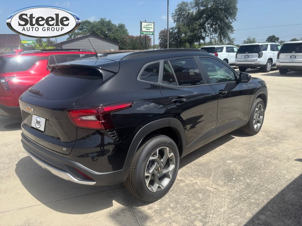 2026 Chevrolet Trax LT - Photo 30