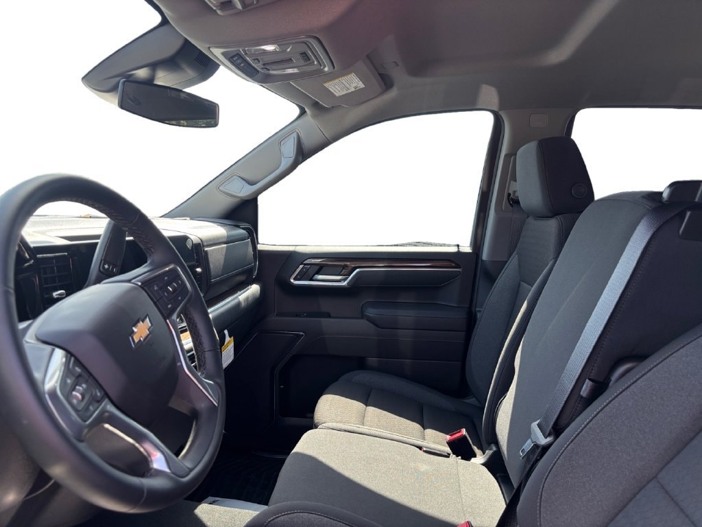 2026 Chevrolet Silverado 1500 LT - Photo 6