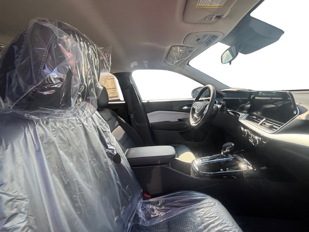 2026 Chevrolet Trax LT - Photo 12