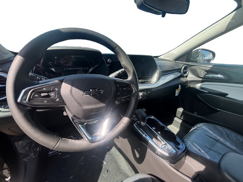 2026 Chevrolet Trax LT - Photo 7