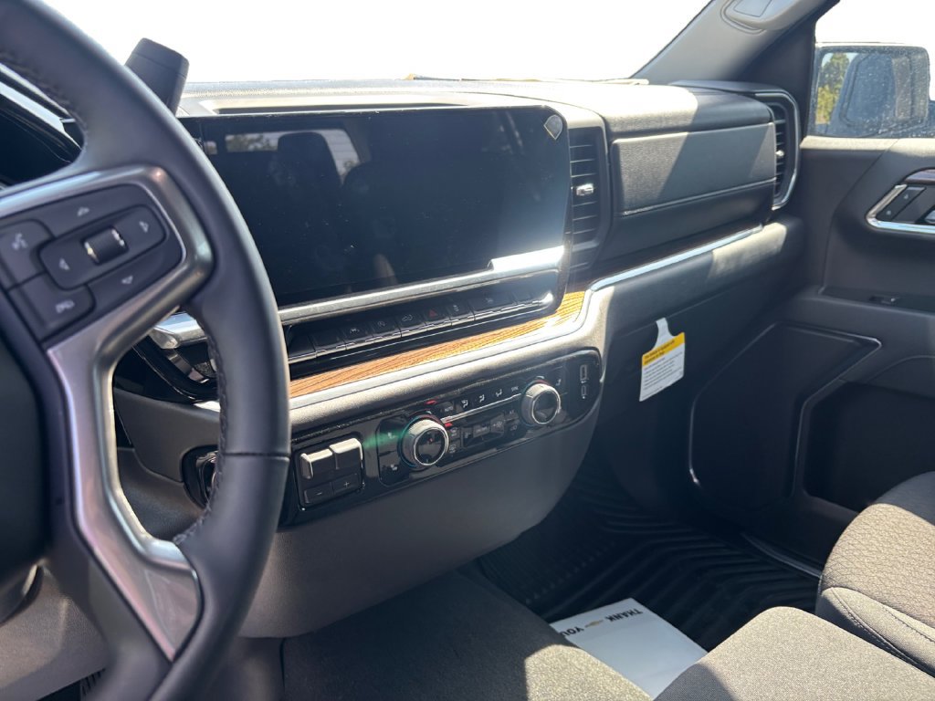 2026 Chevrolet Silverado 1500 LT - Photo 8