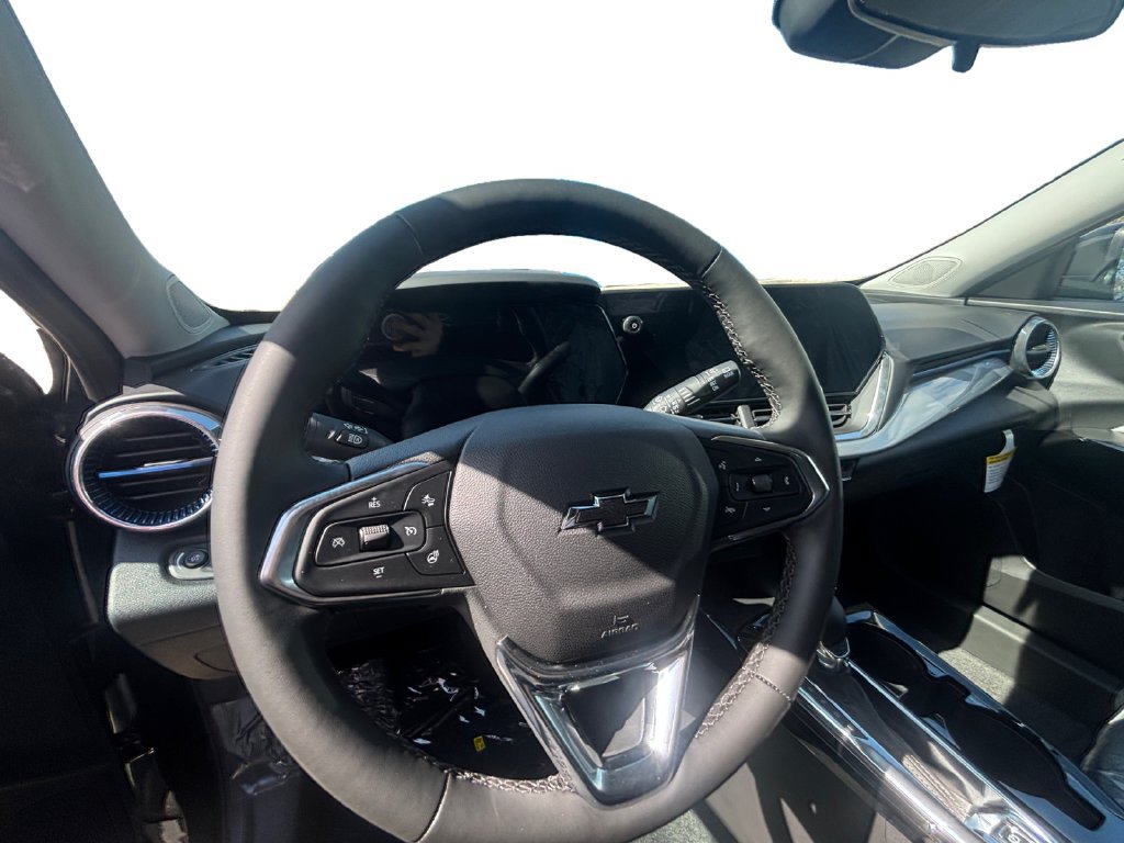 2026 Chevrolet Trax LT - Photo 9