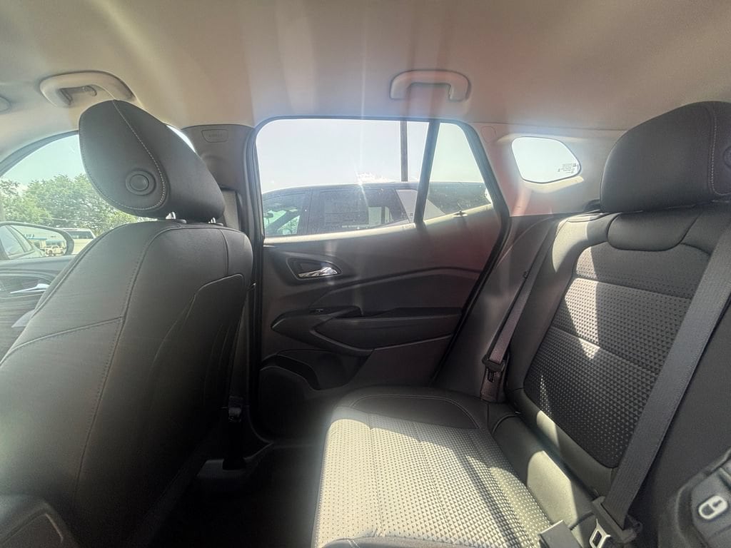 2026 Chevrolet Trax LT - Photo 38