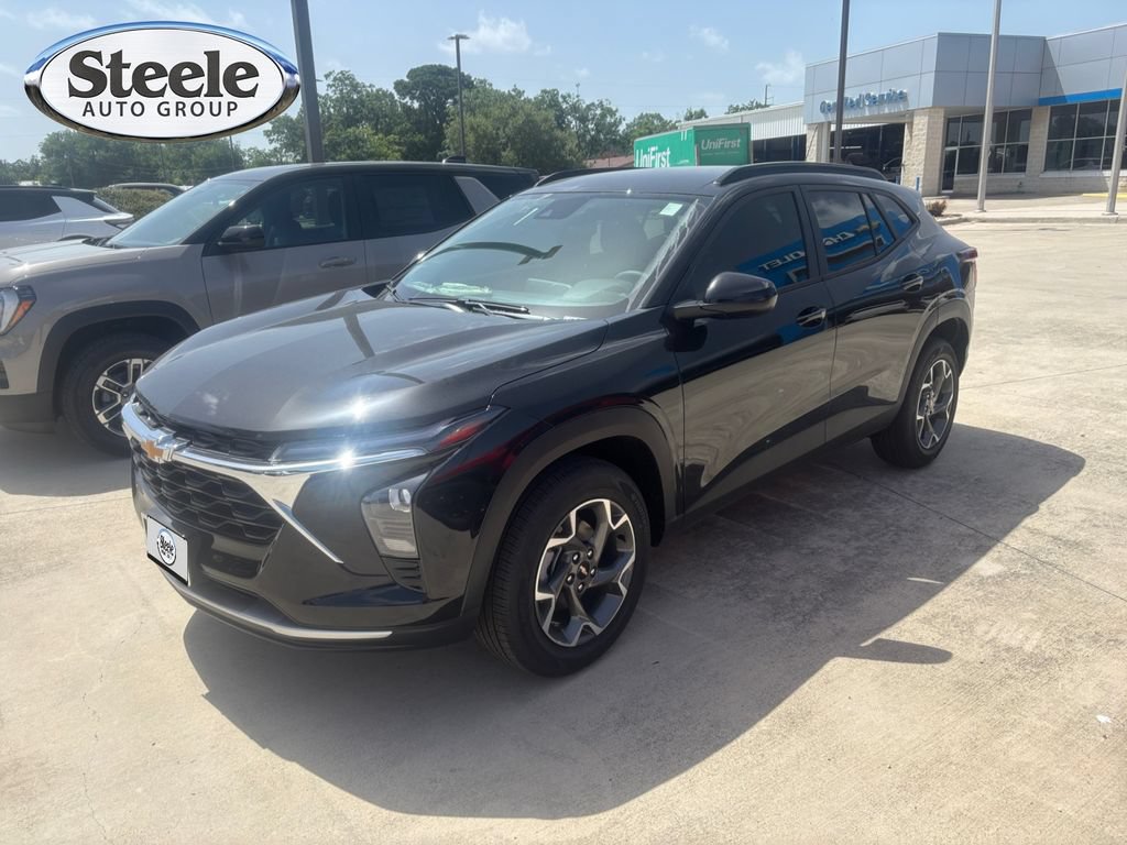 2026 Chevrolet Trax LT - Photo 28