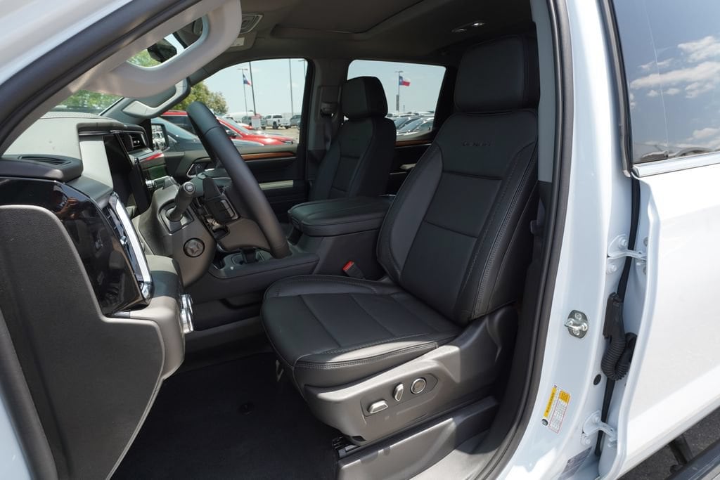 2026 GMC Sierra 1500 Denali - Photo 18