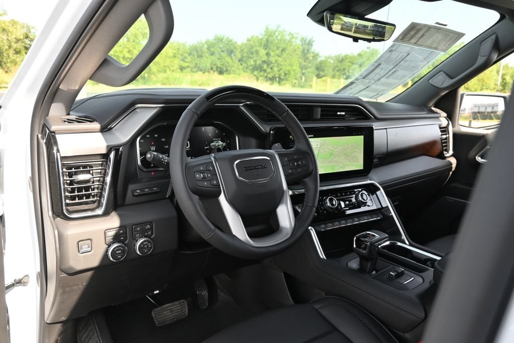 2026 GMC Sierra 1500 Denali - Photo 17