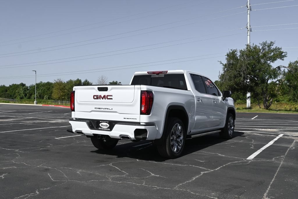 2026 GMC Sierra 1500 Denali - Photo 5