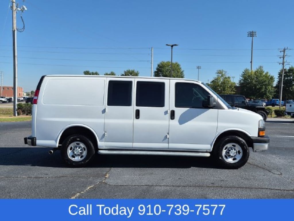 Used 2021 Chevrolet Express Cargo 2500 RWD 2500 Regular Wheelbase WT Van