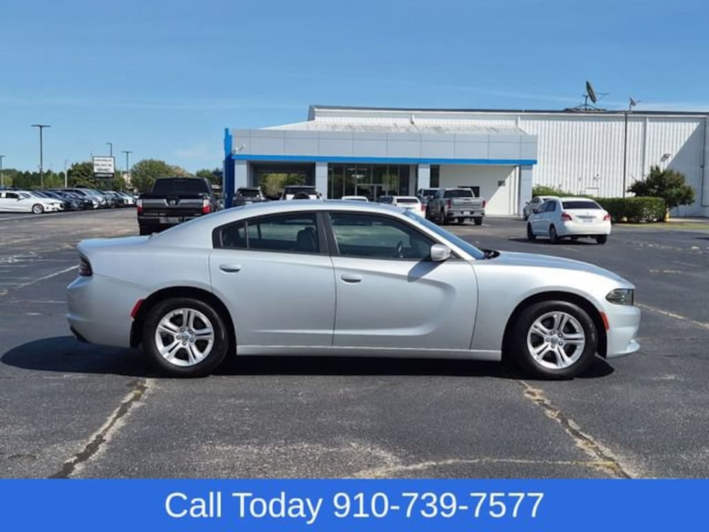 Used 2020 Dodge Charger SXT RWD Sedan