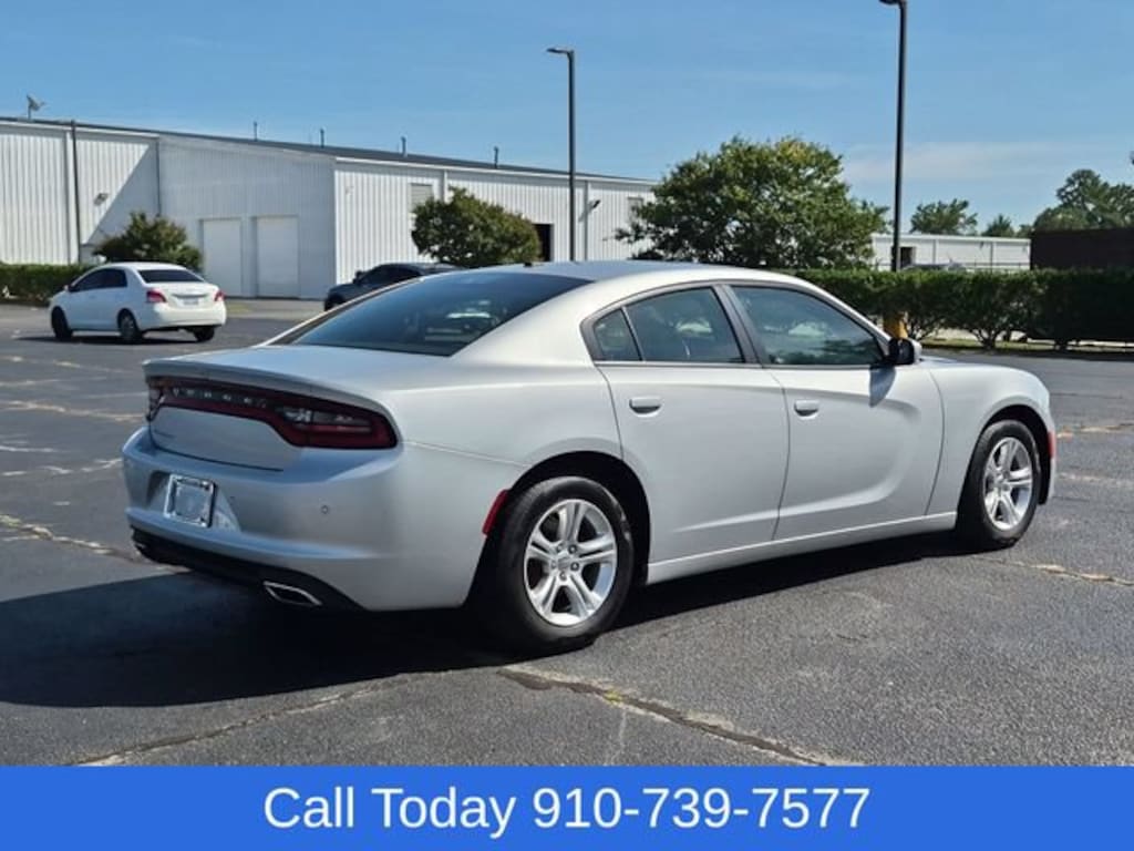 Used 2020 Dodge Charger SXT RWD Sedan