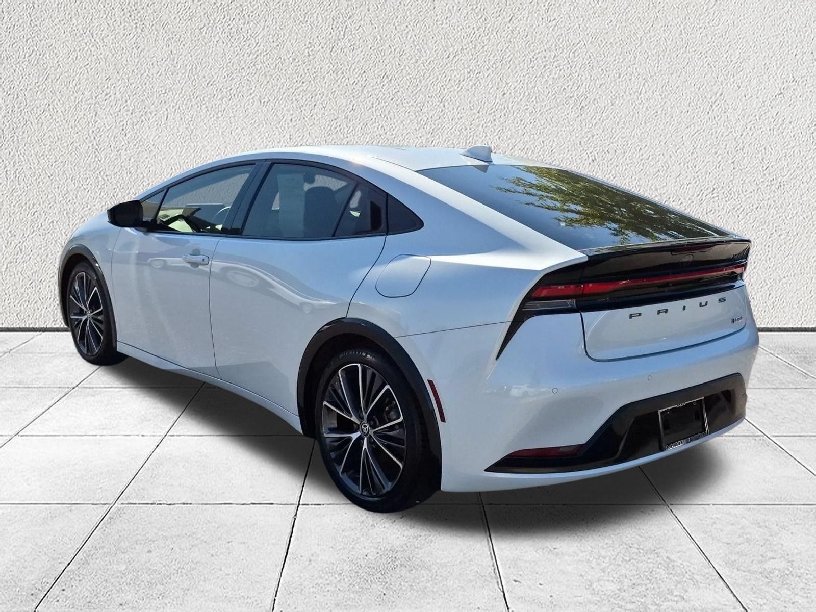 Used 2023 Toyota Prius LE LE