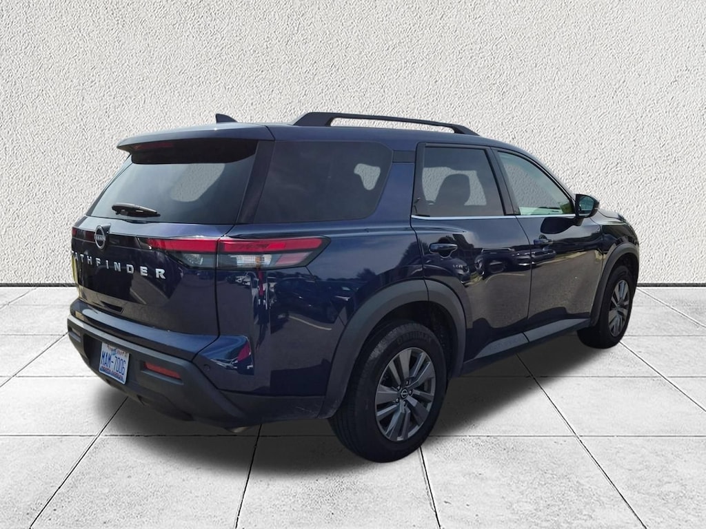 Used 2025 Nissan Pathfinder SV SUV