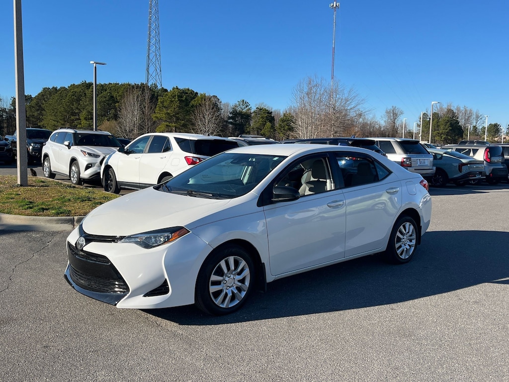 Used 2018 Toyota Corolla LE Sedan