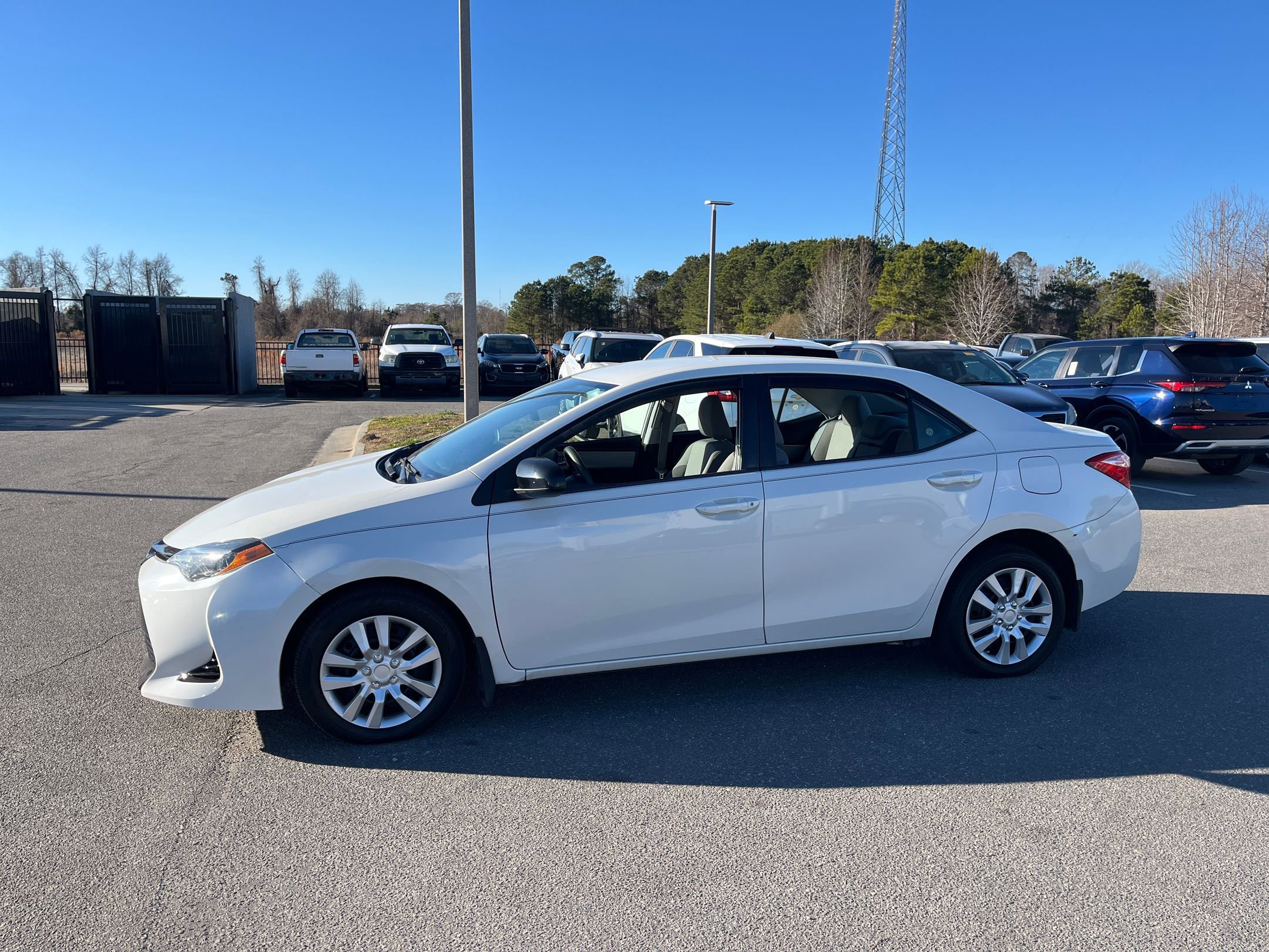 Used 2018 Toyota Corolla LE Sedan