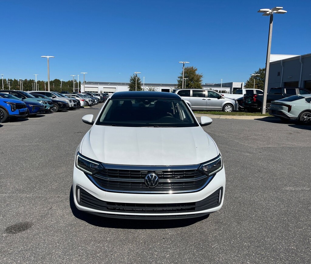Used 2024 Volkswagen Jetta 1.5T SEL Sedan