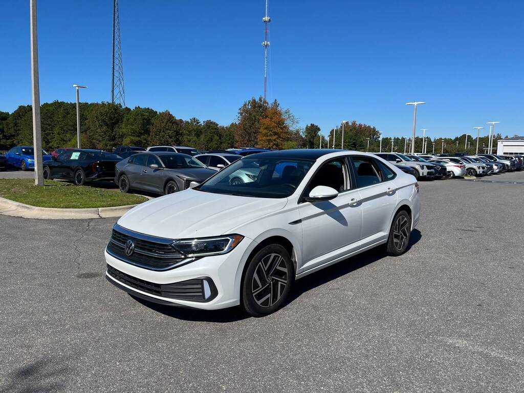 Used 2024 Volkswagen Jetta 1.5T SEL Sedan