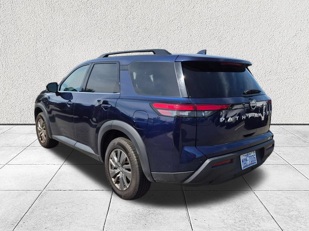 Used 2025 Nissan Pathfinder SV SUV