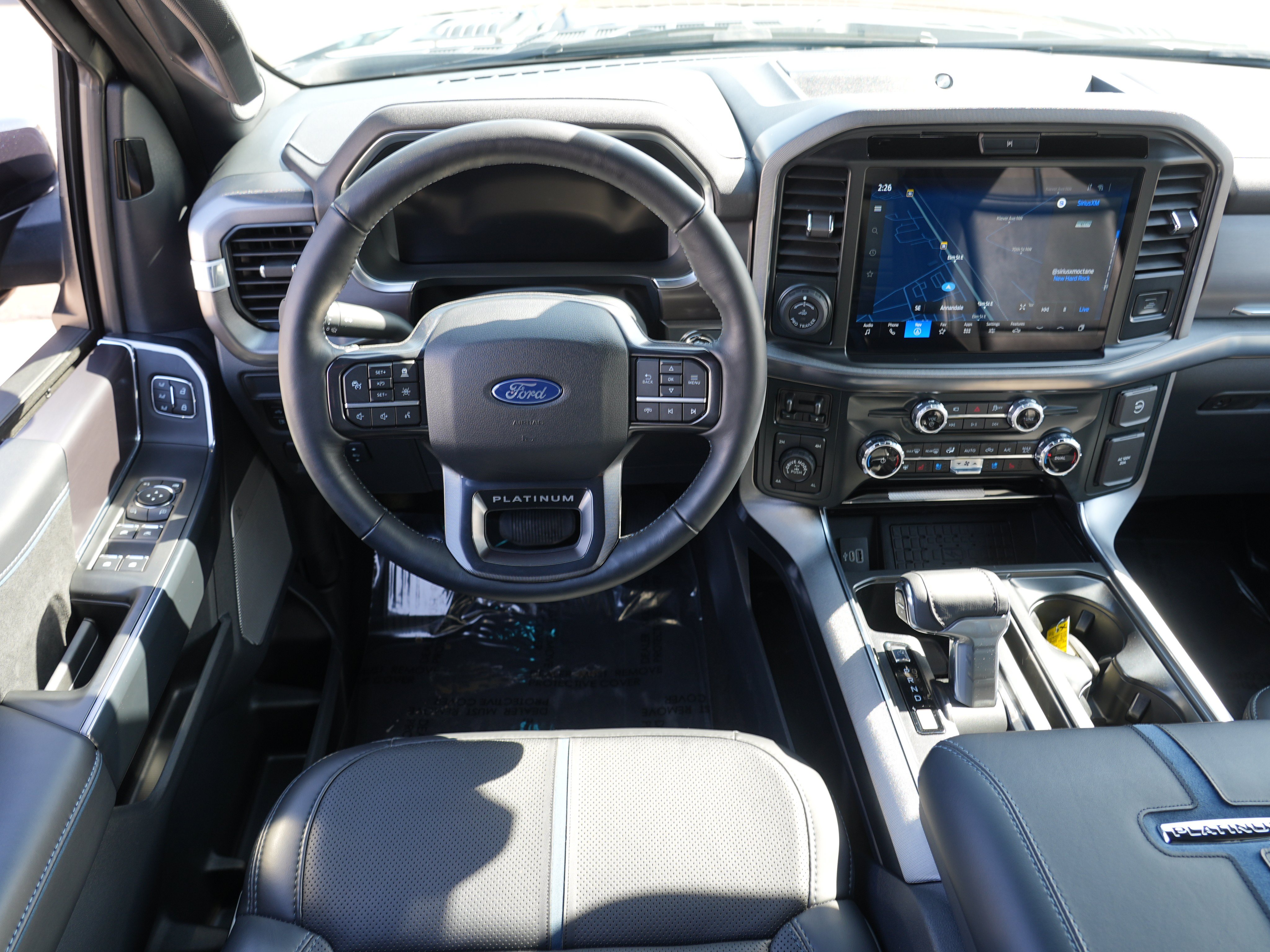 2025 Ford F-150 Platinum - Photo 25