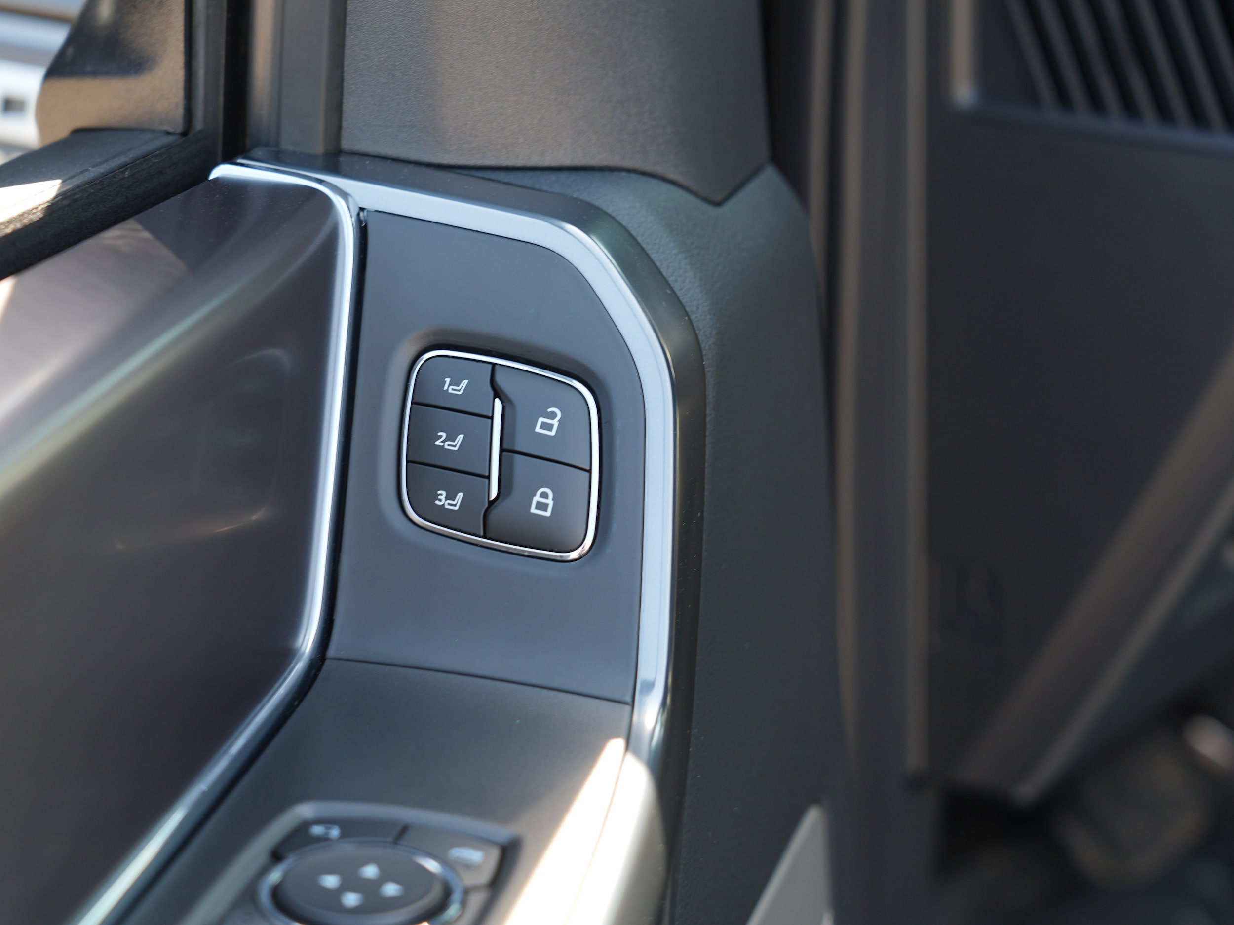 2025 Ford F-150 Platinum - Photo 20