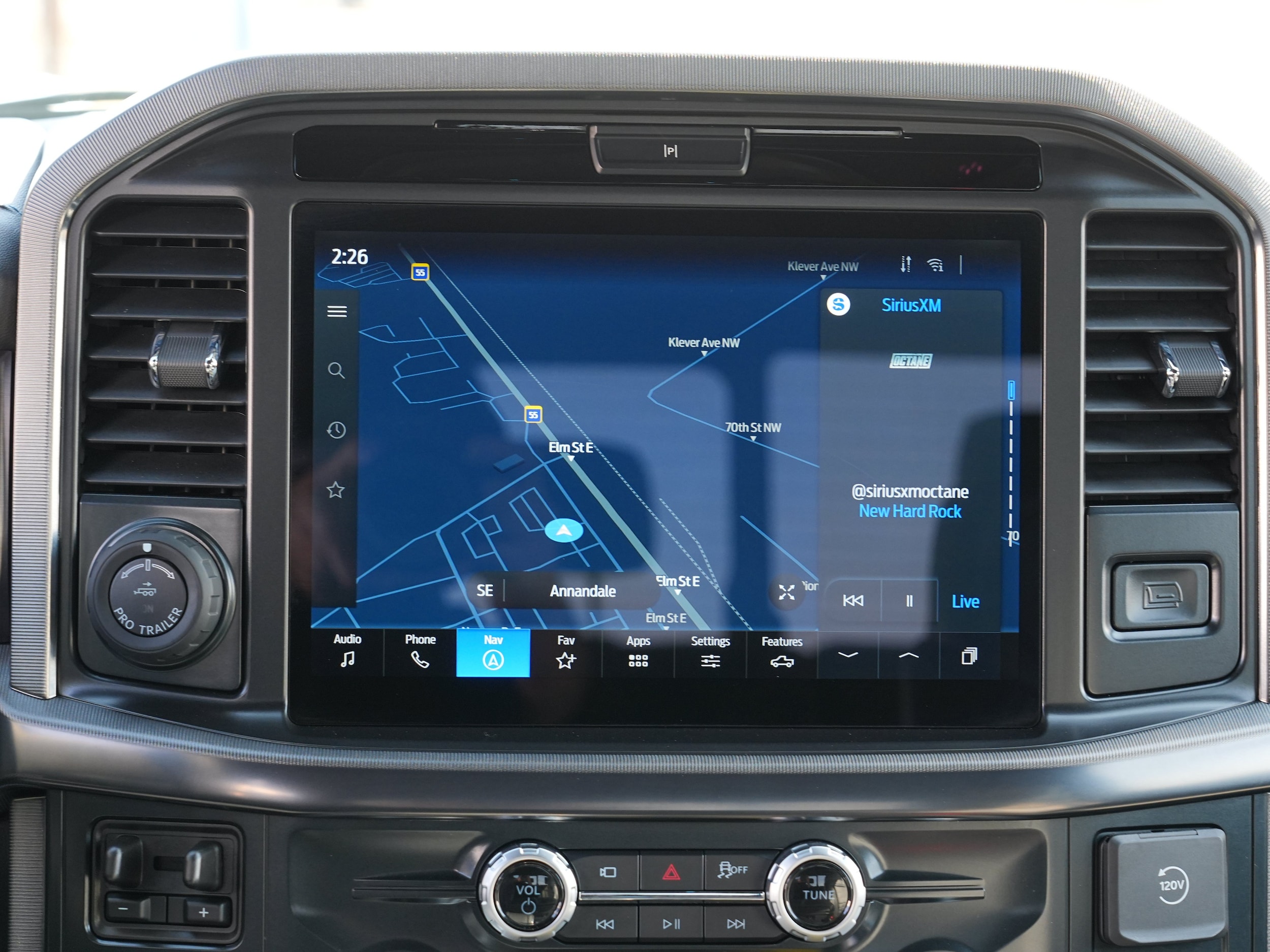 2025 Ford F-150 Platinum - Photo 27