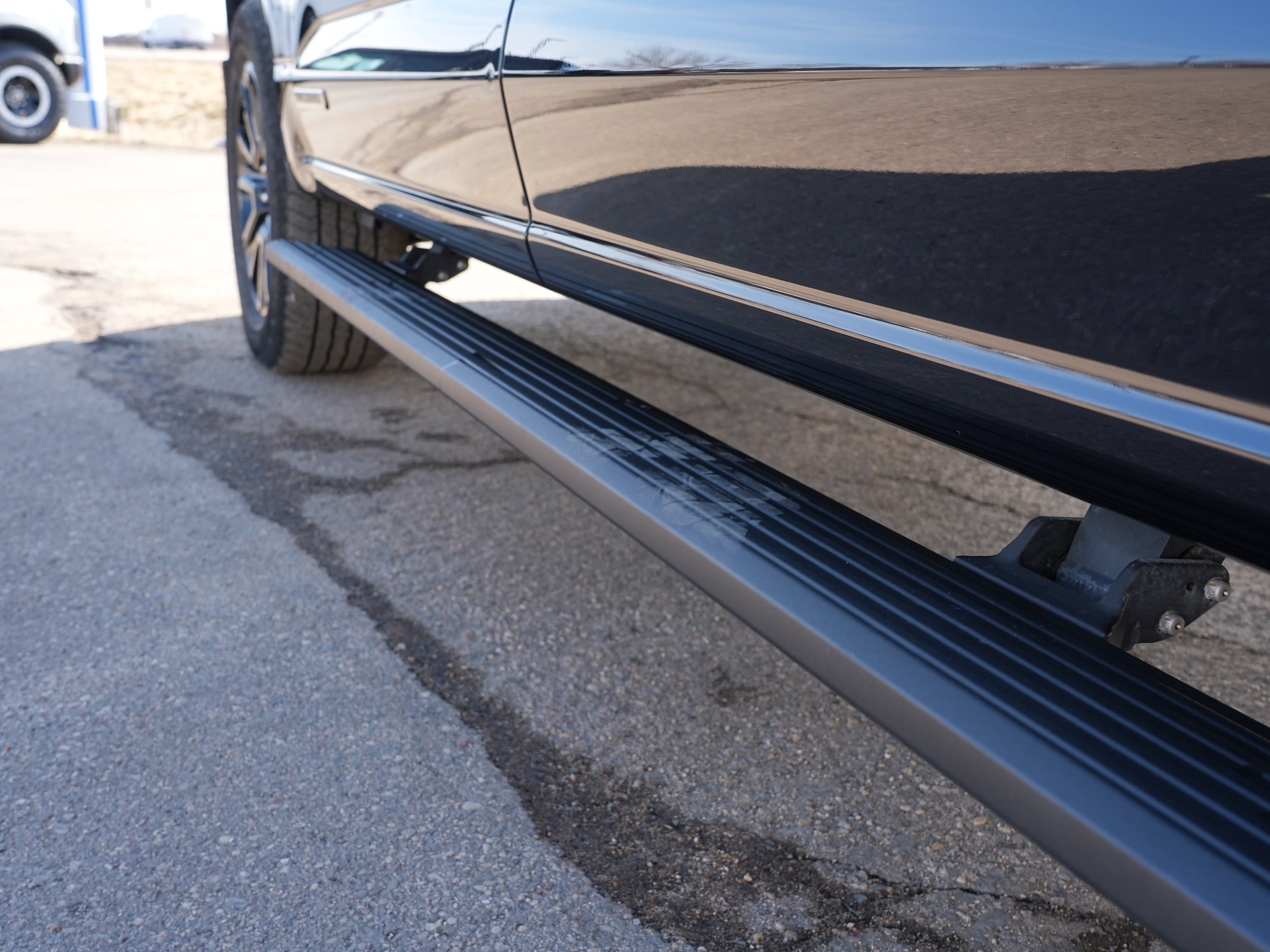 2025 Ford F-150 Platinum - Photo 34