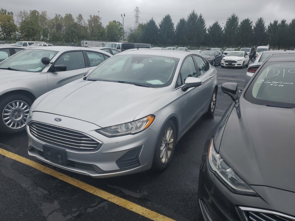 Used 2019 Ford Fusion SE Sedan