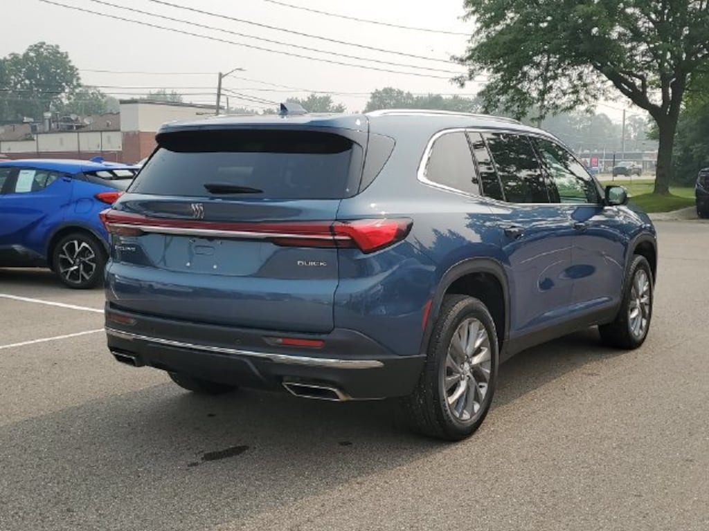 Used 2025 Buick Enclave Preferred SUV