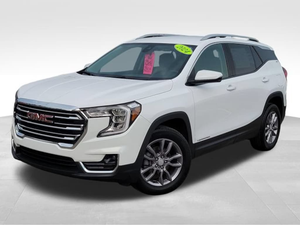 Used 2024 GMC Terrain SLT SUV