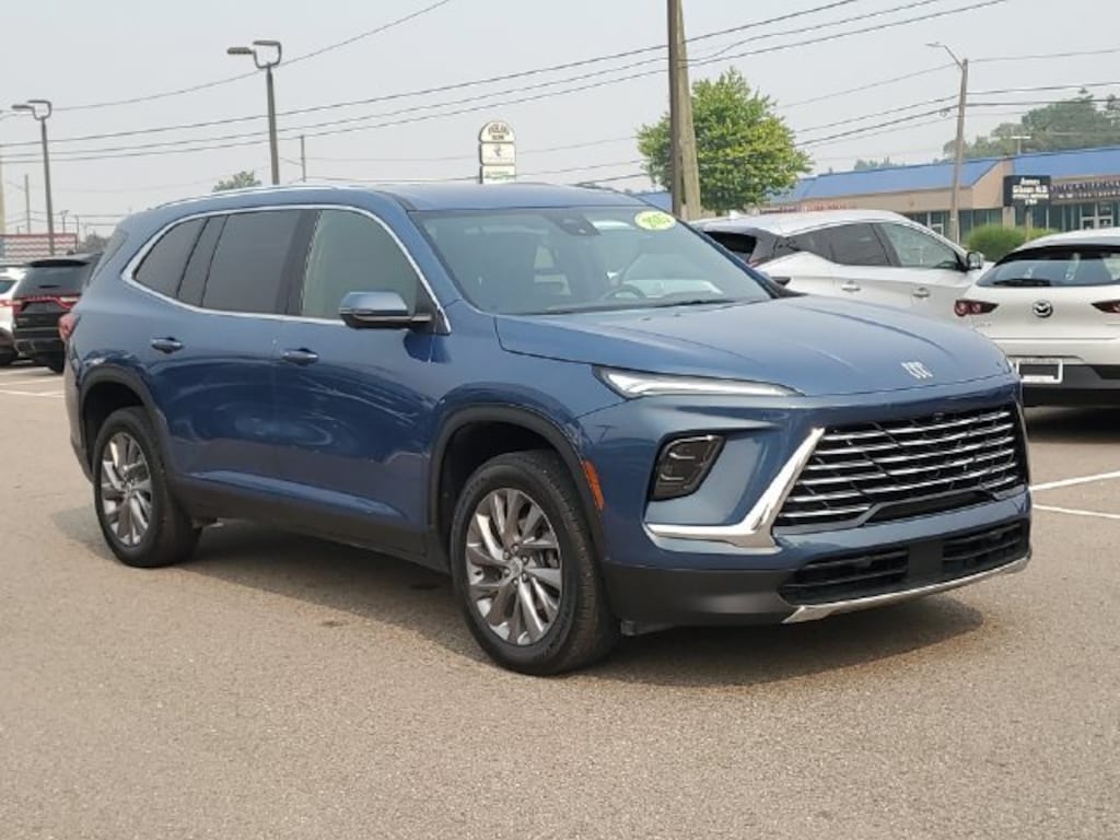 Used 2025 Buick Enclave Preferred SUV