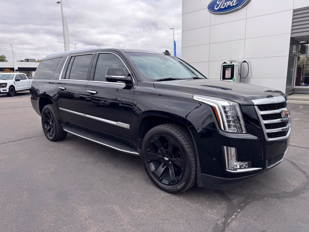 Used 2019 Cadillac Escalade ESV Luxury SUV