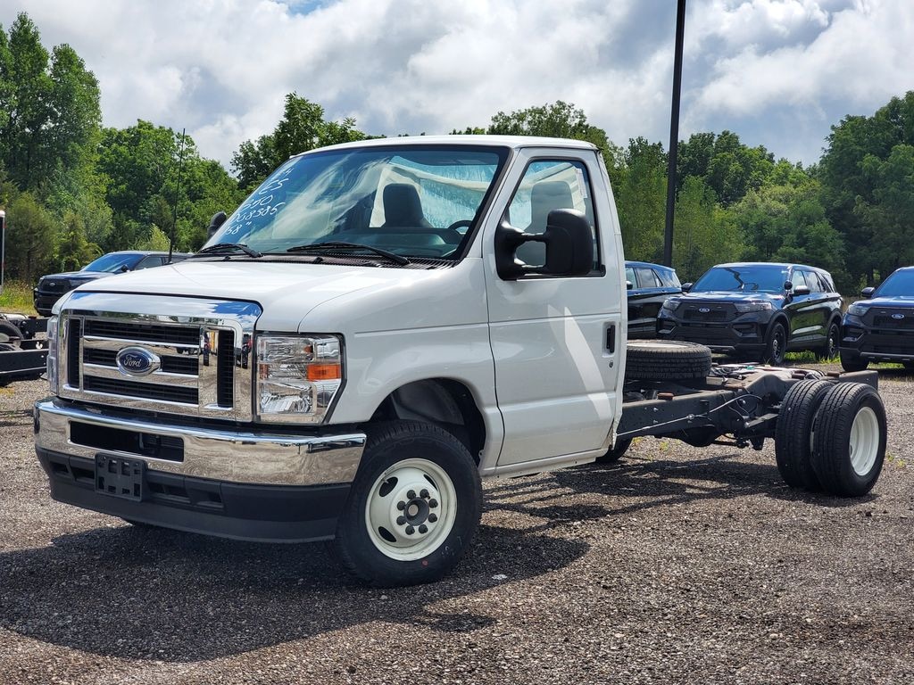 New 2024 Ford E-350SD Base Cab/Chassis