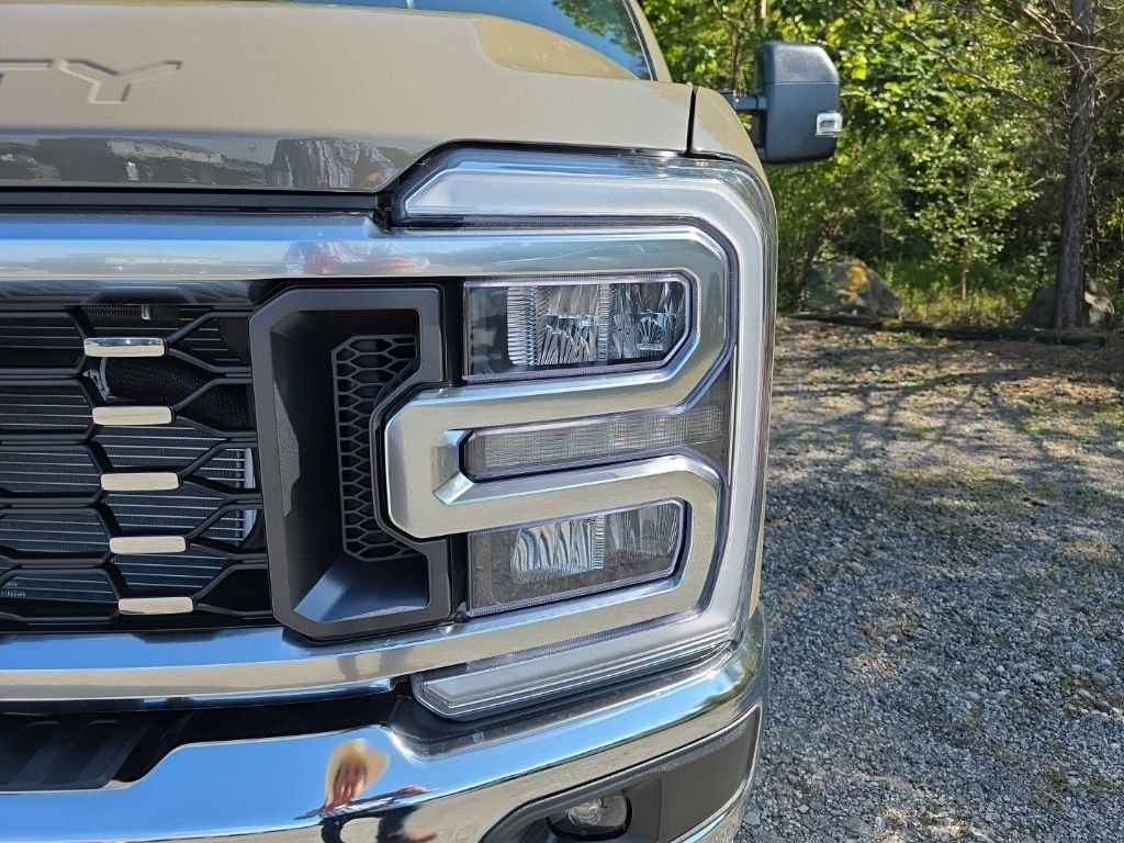 New 2027 Ford F-350SD XLT Truck