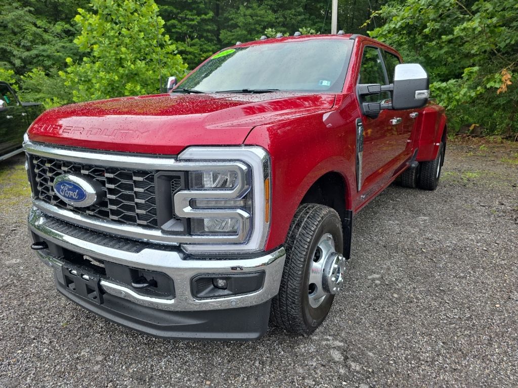 New 2026 Ford F-350SD Lariat Truck