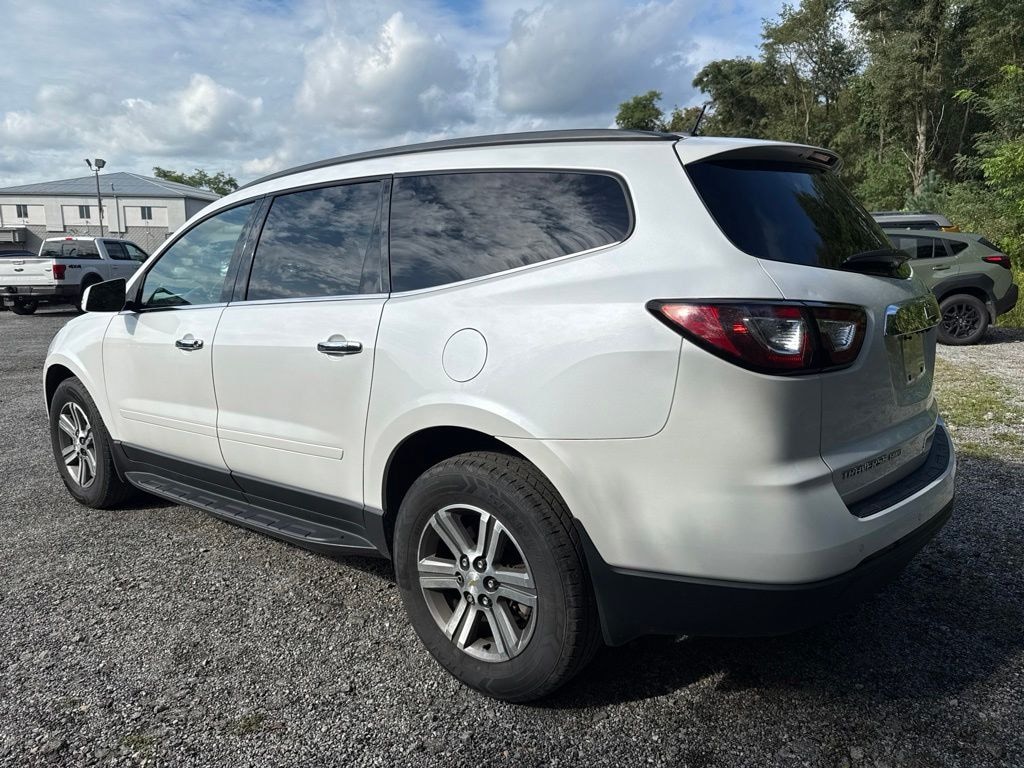 Used 2017 Chevrolet Traverse LT SUV