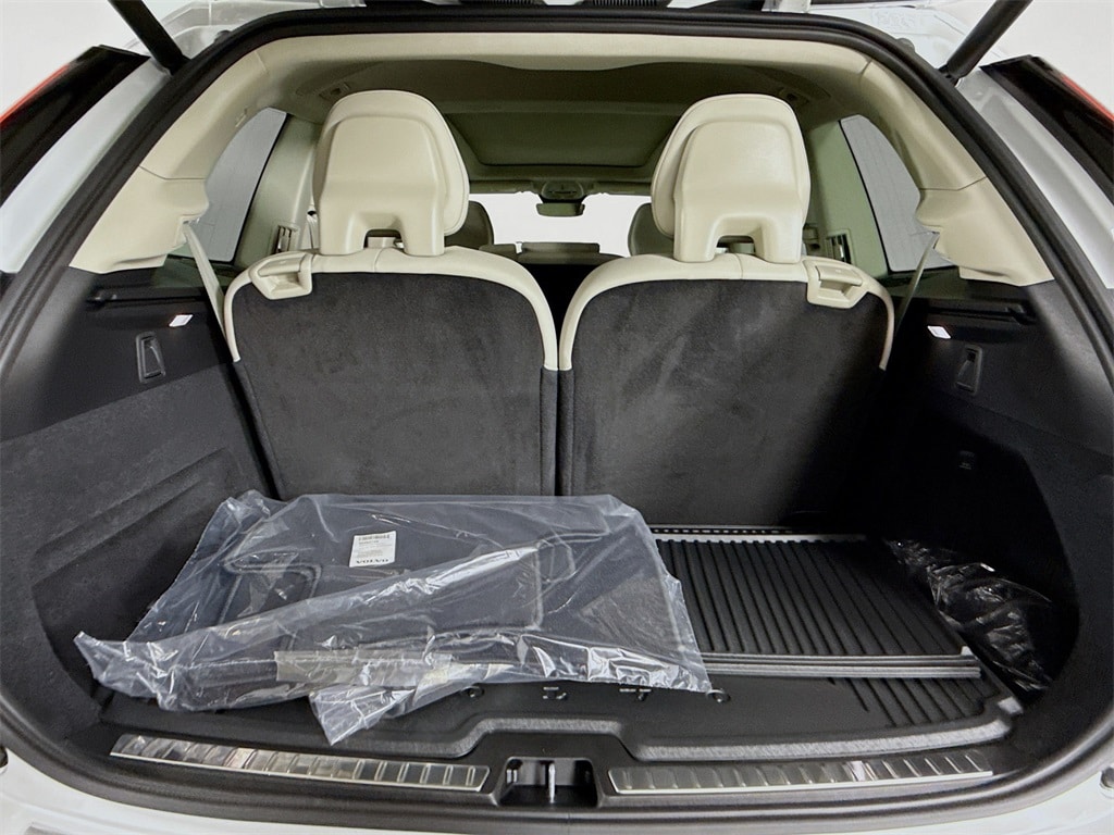 2026 Volvo XC90 Ultra - Photo 27