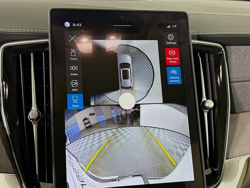2026 Volvo XC90 Ultra - Photo 15