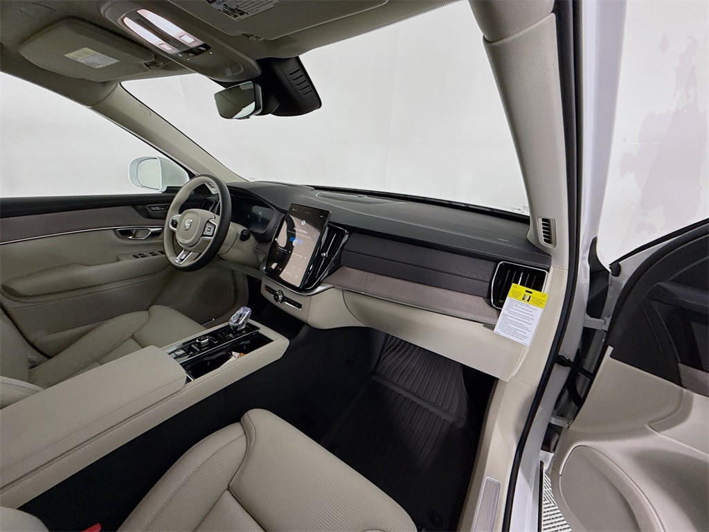 2026 Volvo XC90 Ultra - Photo 31