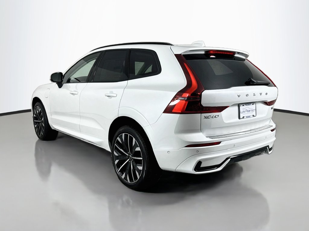 New 2027 Volvo XC60 plug-in hybrid T8 Ultra SUV