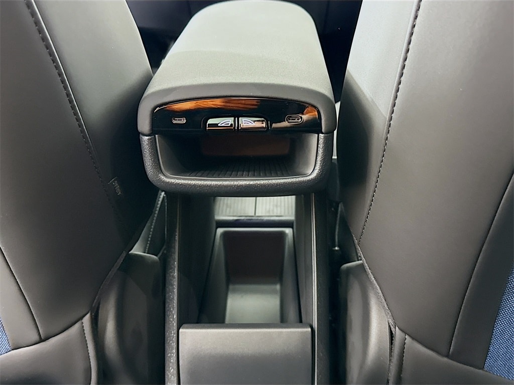 2026 Volvo EX30 Plus - Photo 25