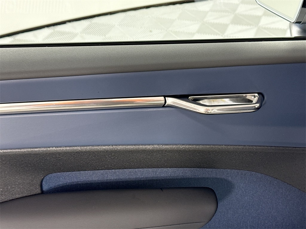 2026 Volvo EX30 Plus - Photo 18