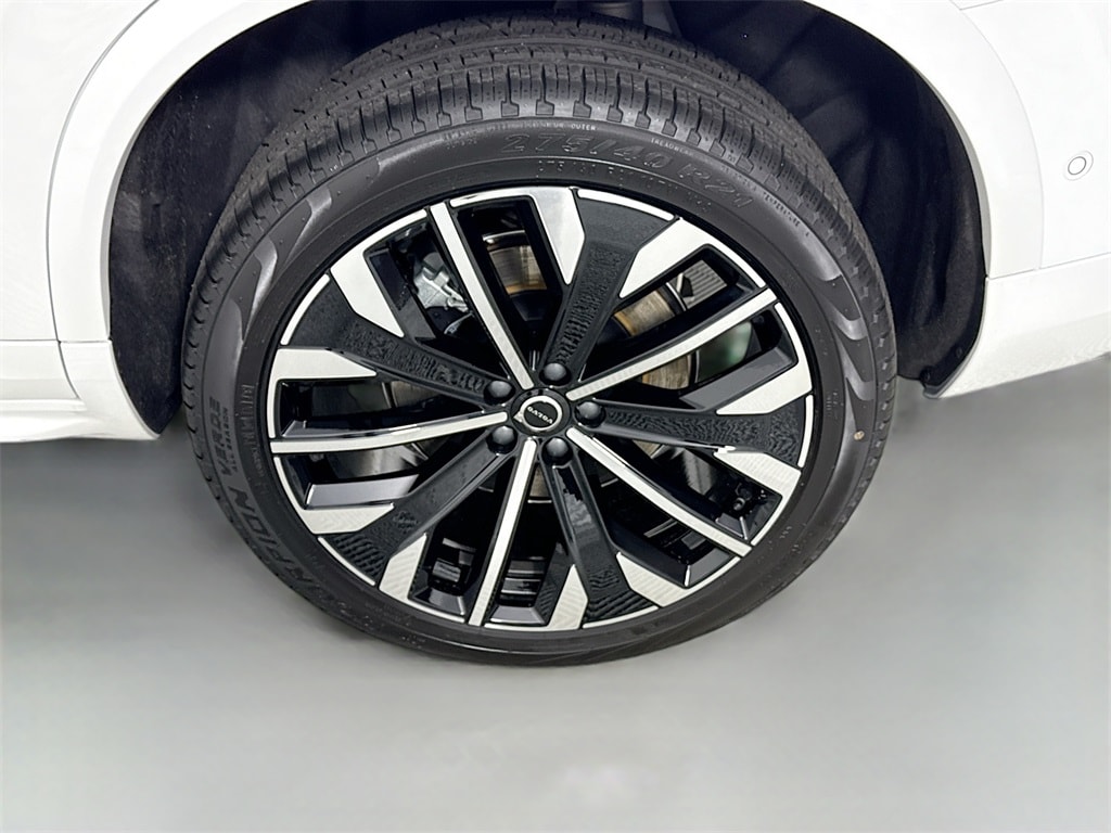 2026 Volvo XC90 Ultra - Photo 32